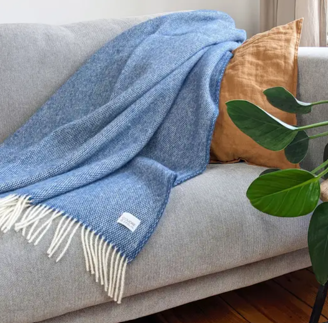 Wool blanket - Pick stitch - Rain