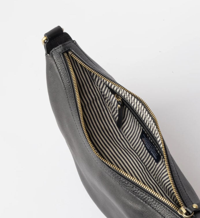 Leo - Black Soft Grain Leather