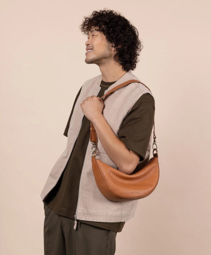 Leo - Wild Oak Soft Grain Leather