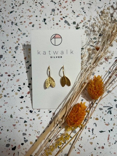 Boucles d'oreilles - or - feuille relief "cœur inversé"