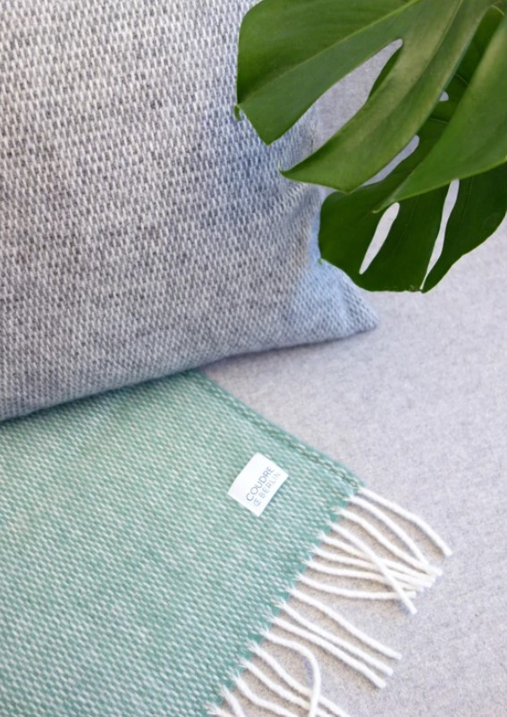Wool blanket - Pick stitch - greenstone