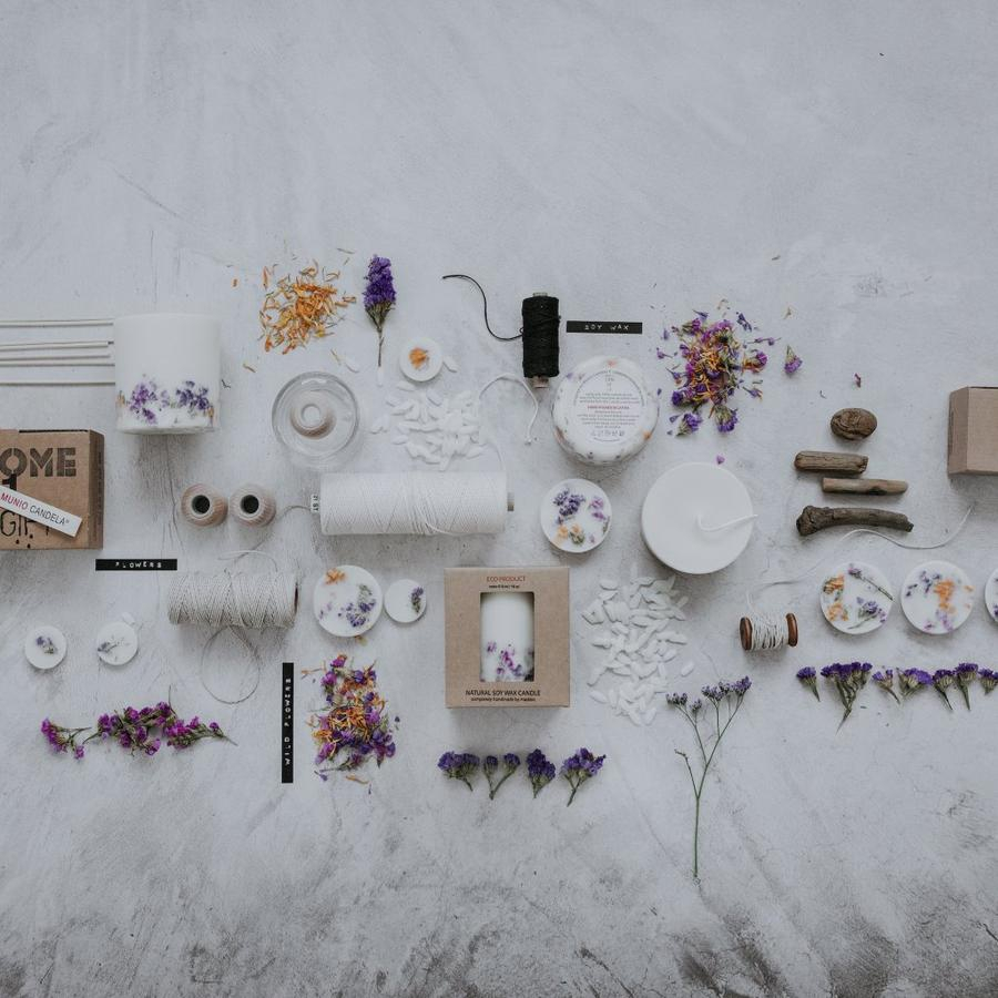 Soy wax candle - 220ml - Wild flowers