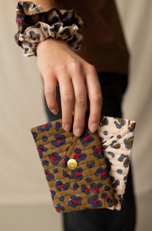 Petite enveloppe Ravi - Léopard - Macadamia