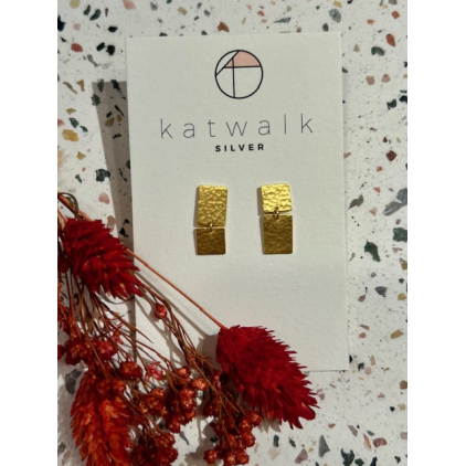 Boucles d'oreilles asymétriques - or - rectangle et carré martelé