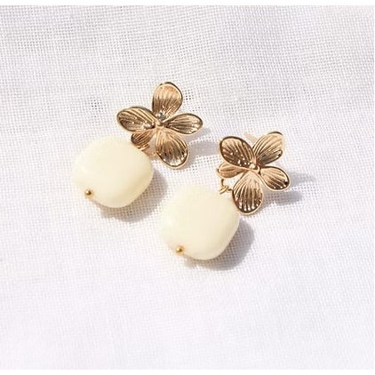 Boucles d'oreilles Alice - blanc - F063