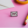 Broche en émail - Poire
