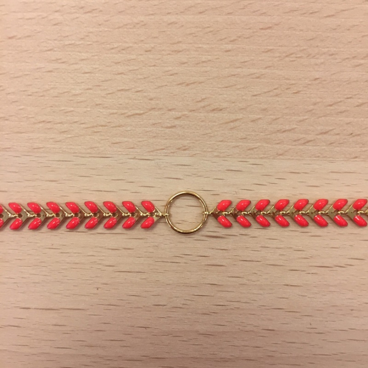 Bracelet chaine épi rouge et anneau au centre
