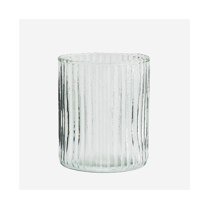 Drinking glass with grooves