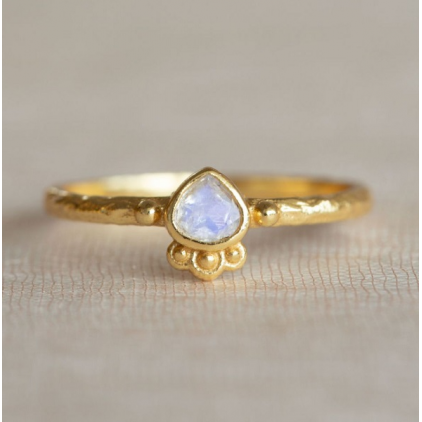 Bague Alie triangle 3mm White moonstone dots g.pl Taille 56 4359GB1