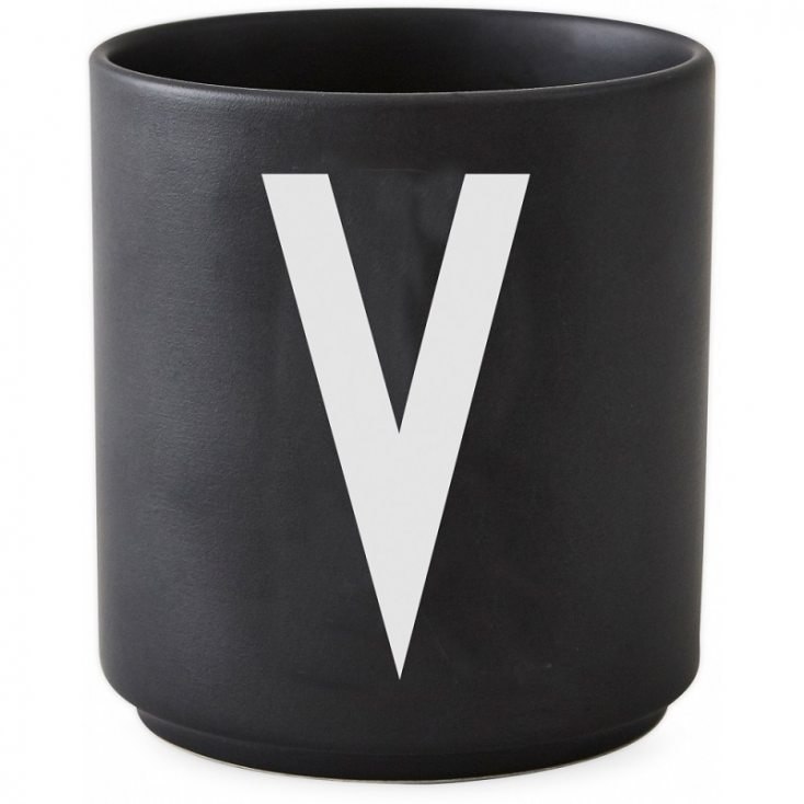 Black porcelain cup - V