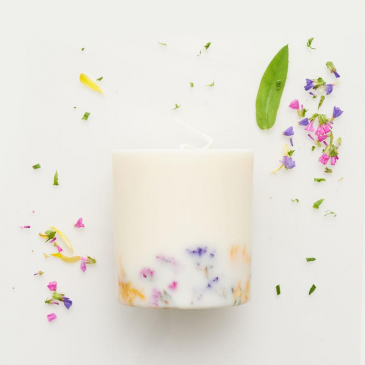 Soy wax candle - 515ml - Wild flowers with rose fragrance