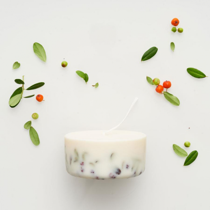 Soy wax candle - 220ml - Ashberries & bilberry leaves with lavender fragrance