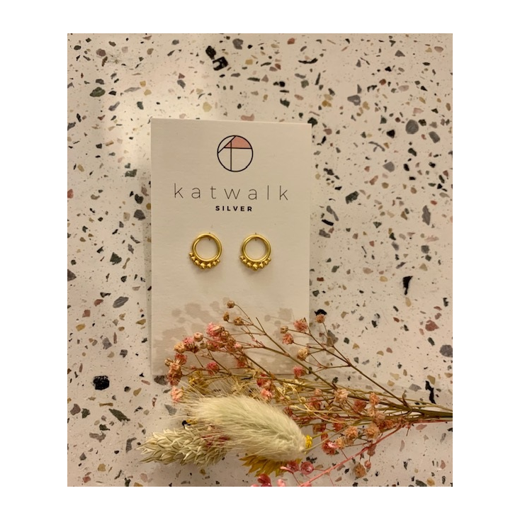 Boucles d'oreilles cercle avec 7 boules or