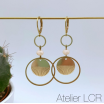 Boucles d'oreilles laiton petit cercle, perle rose, cercle et piece semi striée