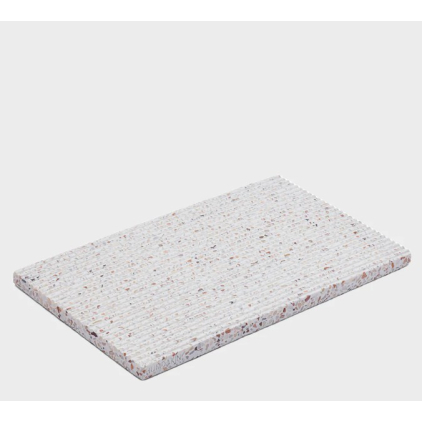 Plateau en terrazzo avec rainures