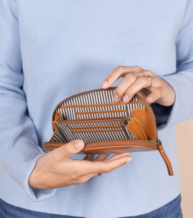 Blake Wallet - Cognac classic leather