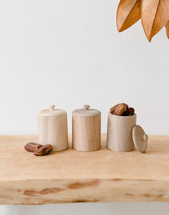 Boîte avec couvercle en noyer