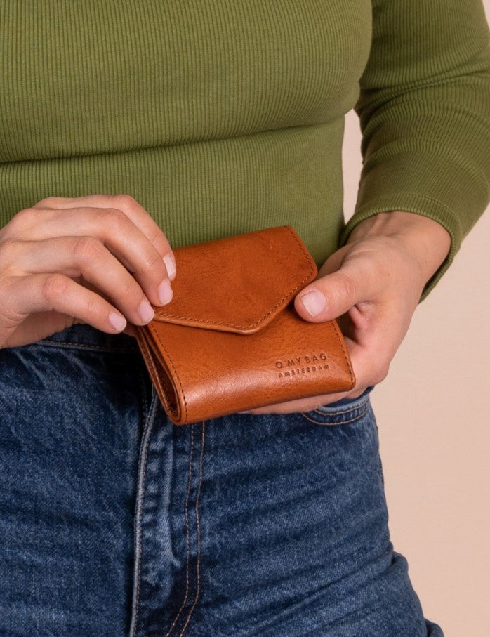 Georgies Wallet Cognac Stromboli Leather