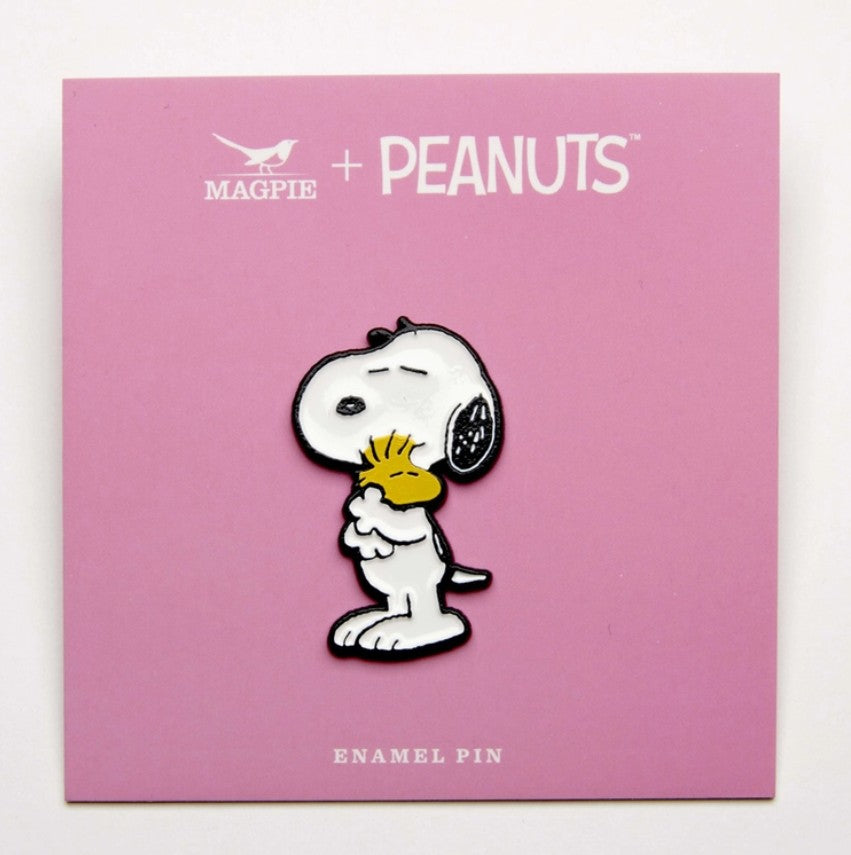 Pin's Peanuts - Give hugs - Hugs