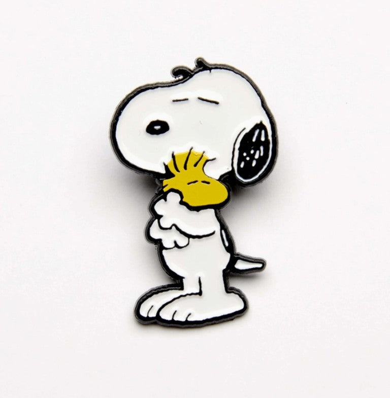Pin's Peanuts - Give hugs - Hugs