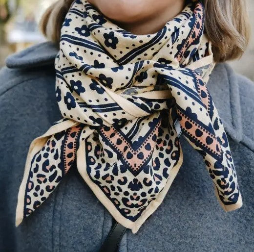 Foulard léopard - Flower pink