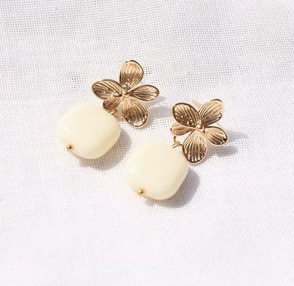 Boucles d'oreilles Alice - blanc - F063