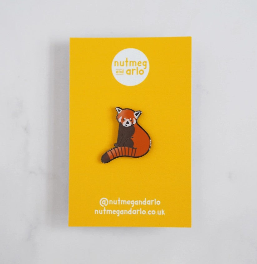 Broche en émail - Panda Roux