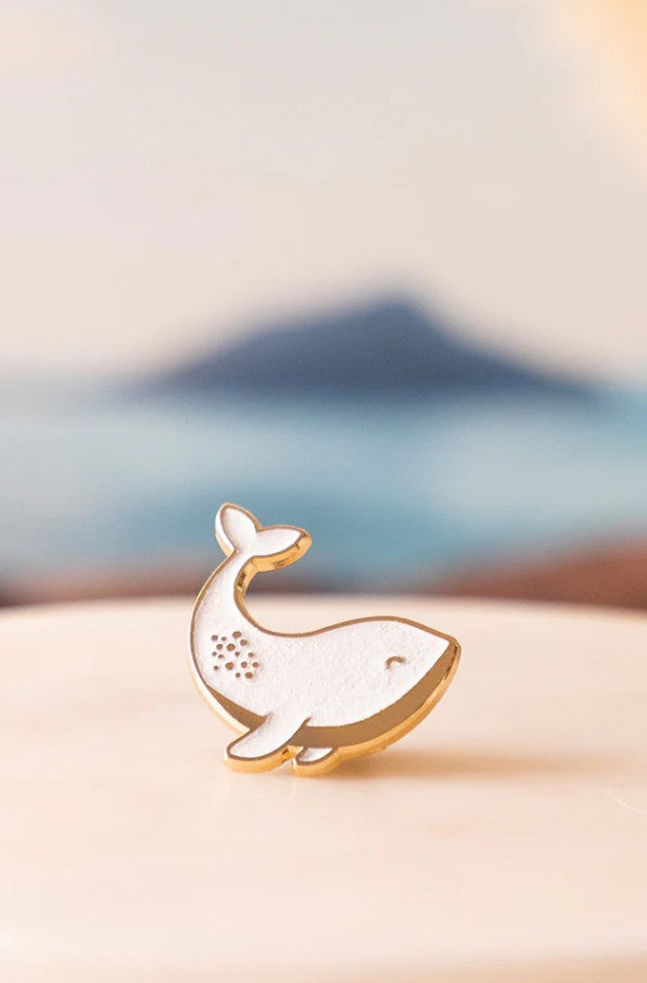 Pin's - White wale