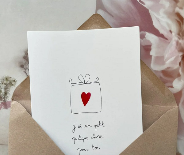 Carte Postale Double - Un petit quelque chose