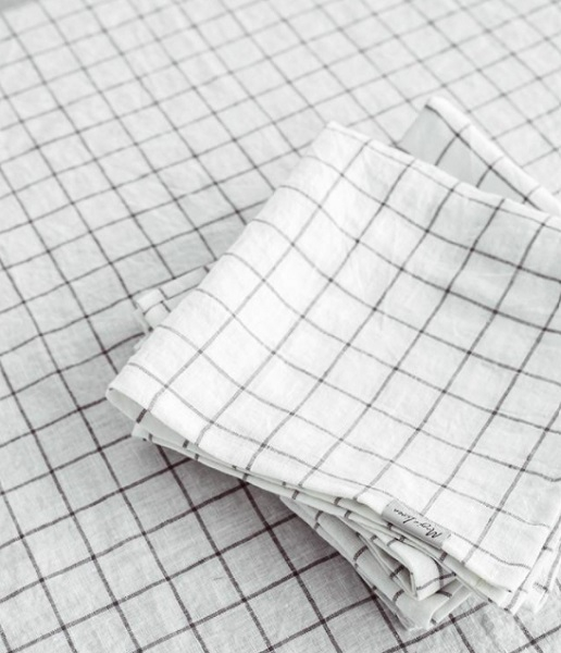 Serviettes de table - charcoal grid linen