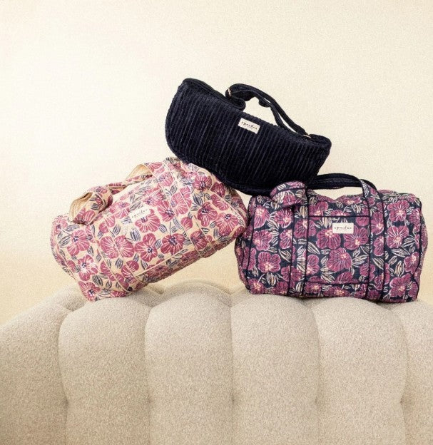 Sac Buddha - Amaryllis - Macadamia Cherry