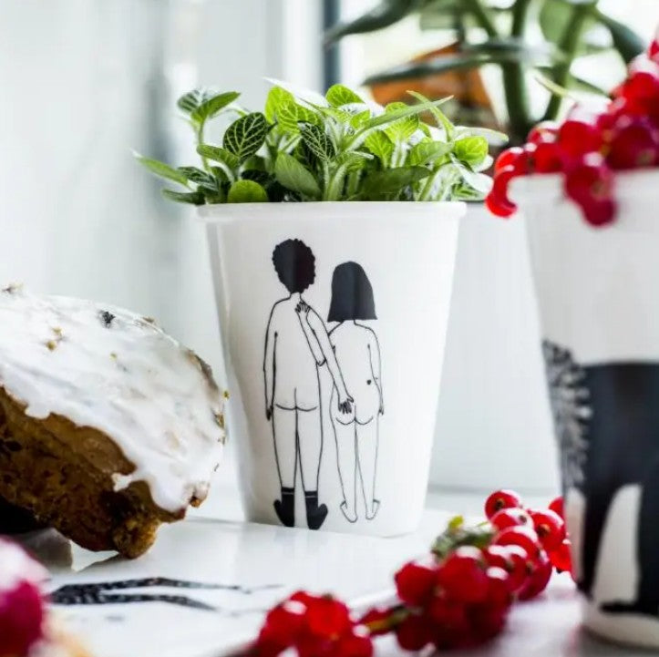 Gobelet - Naked couple back