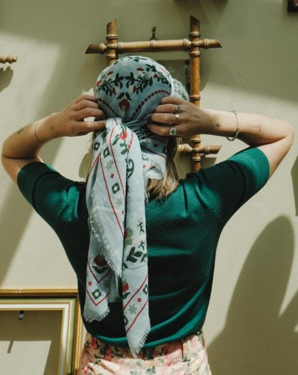 Foulard secret garden laine/soie - ciel